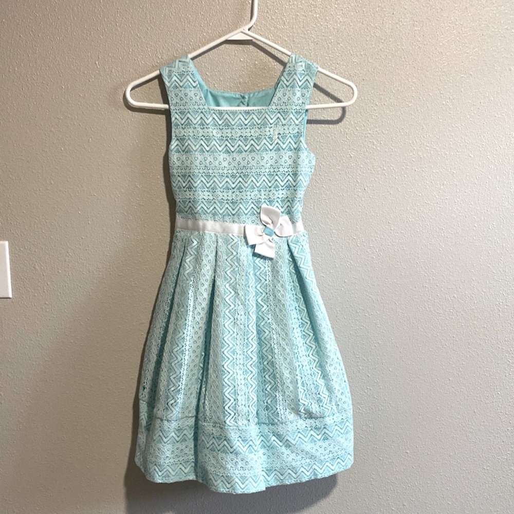 Girls dress